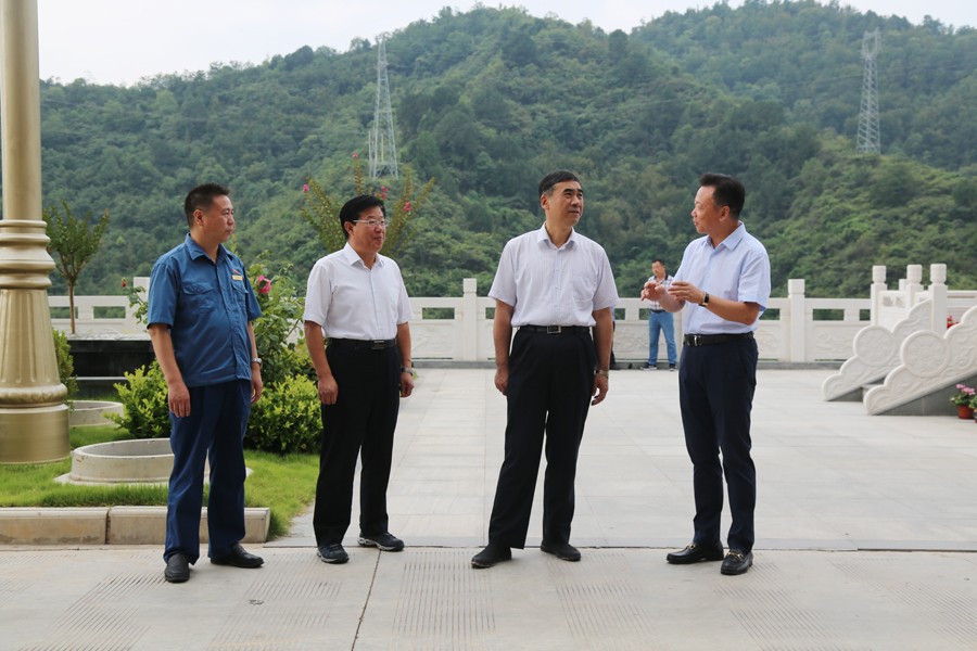 24-2018年8月，全省綠色礦山建設(shè)現(xiàn)場會在金徽股份召開，時任副省長李斌出席會議并做重要講話。.jpg