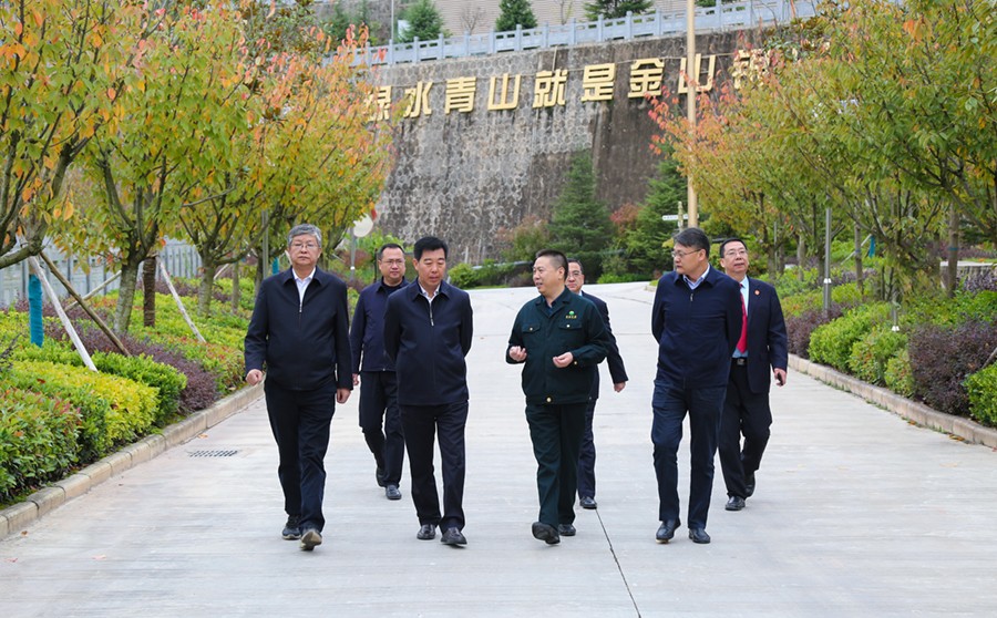 29-2021年10月，甘肅省高級人民法院院長張海波蒞臨公司調(diào)研。.jpg
